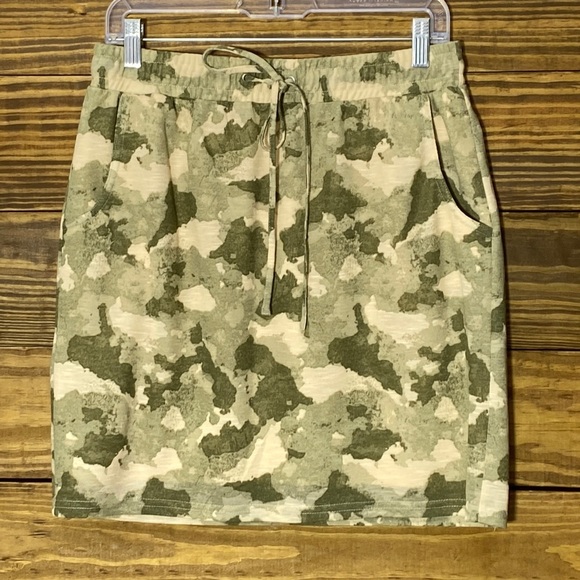 Cato Skirts - Picture 1 of 10